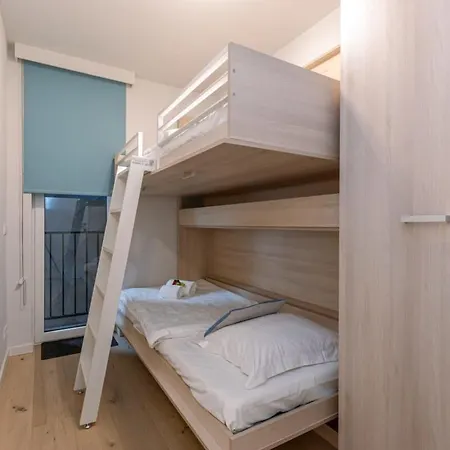 Huswell - Comfortable 2 Bedroom With Sea-view דירה *